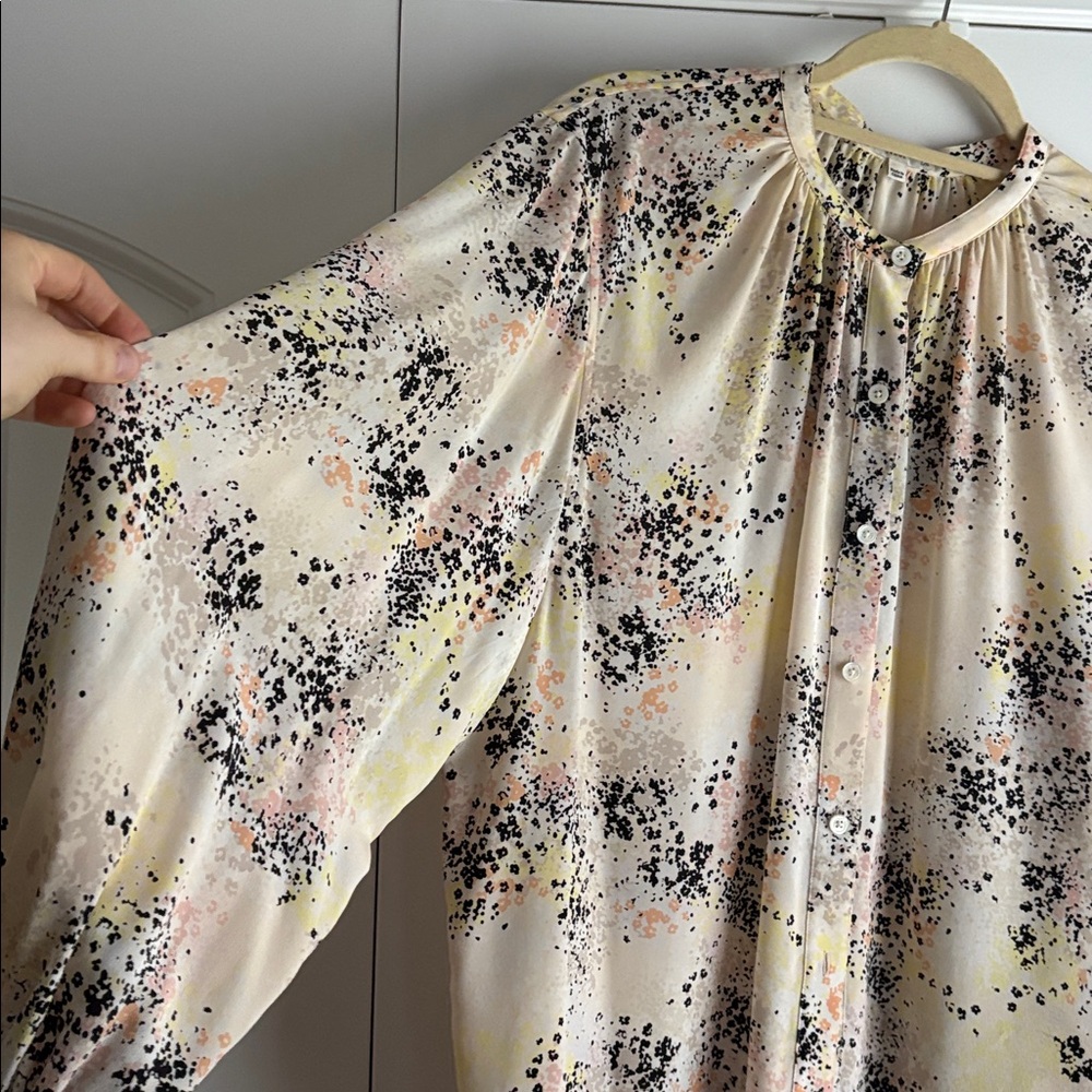 Equipment Cream and Black Floral Blouse - Picture 6 of 8